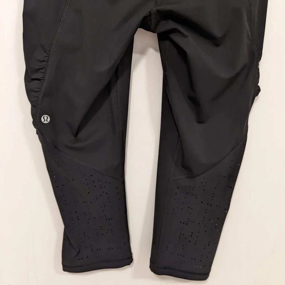 Lululemon Water Bound Crop Black/Apex Stripe Printed Black Dune 8 - Picture 15 of 16